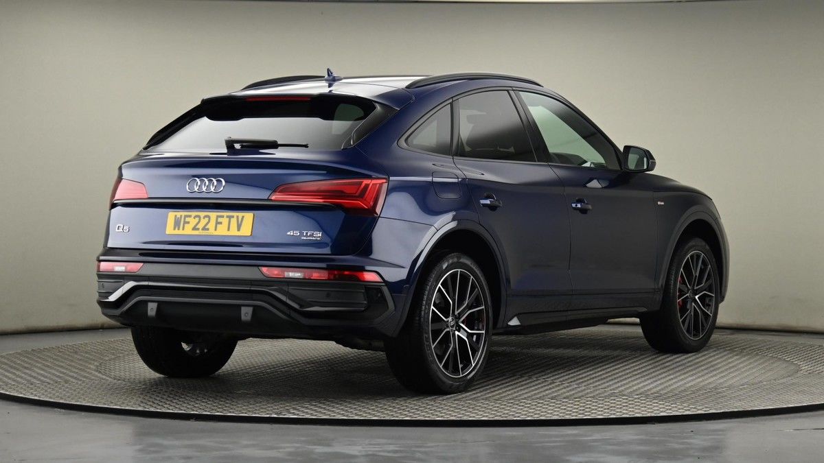 Audi Q5 Image 25