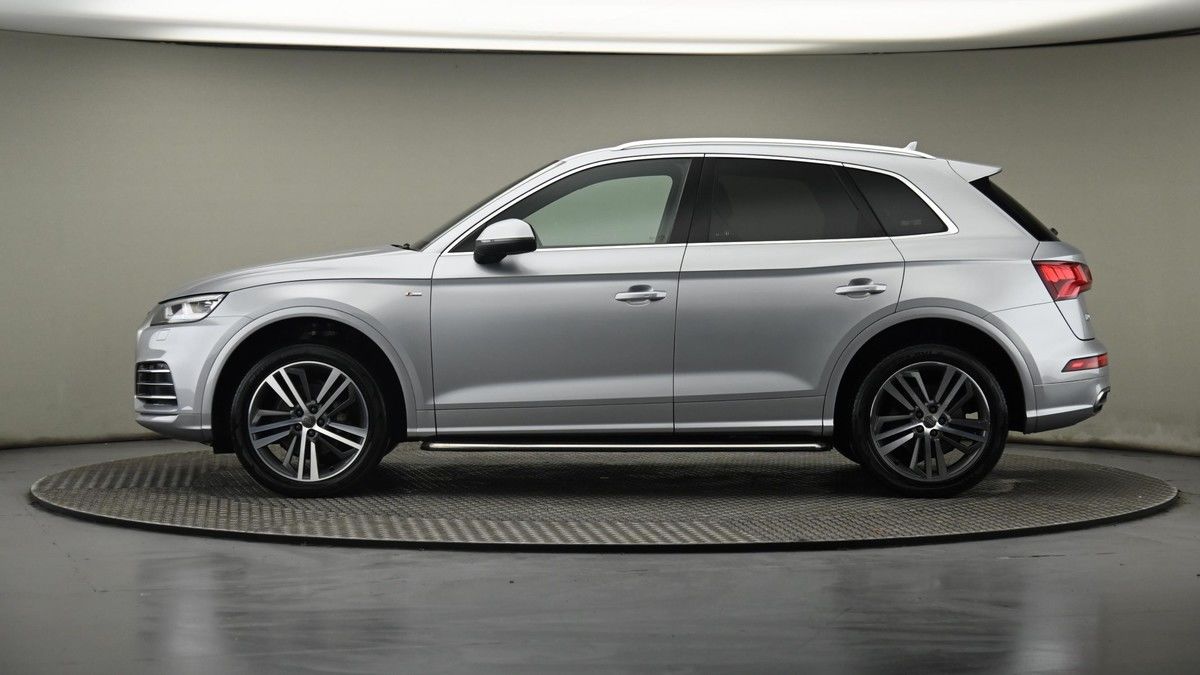 Audi Q5 Image 22