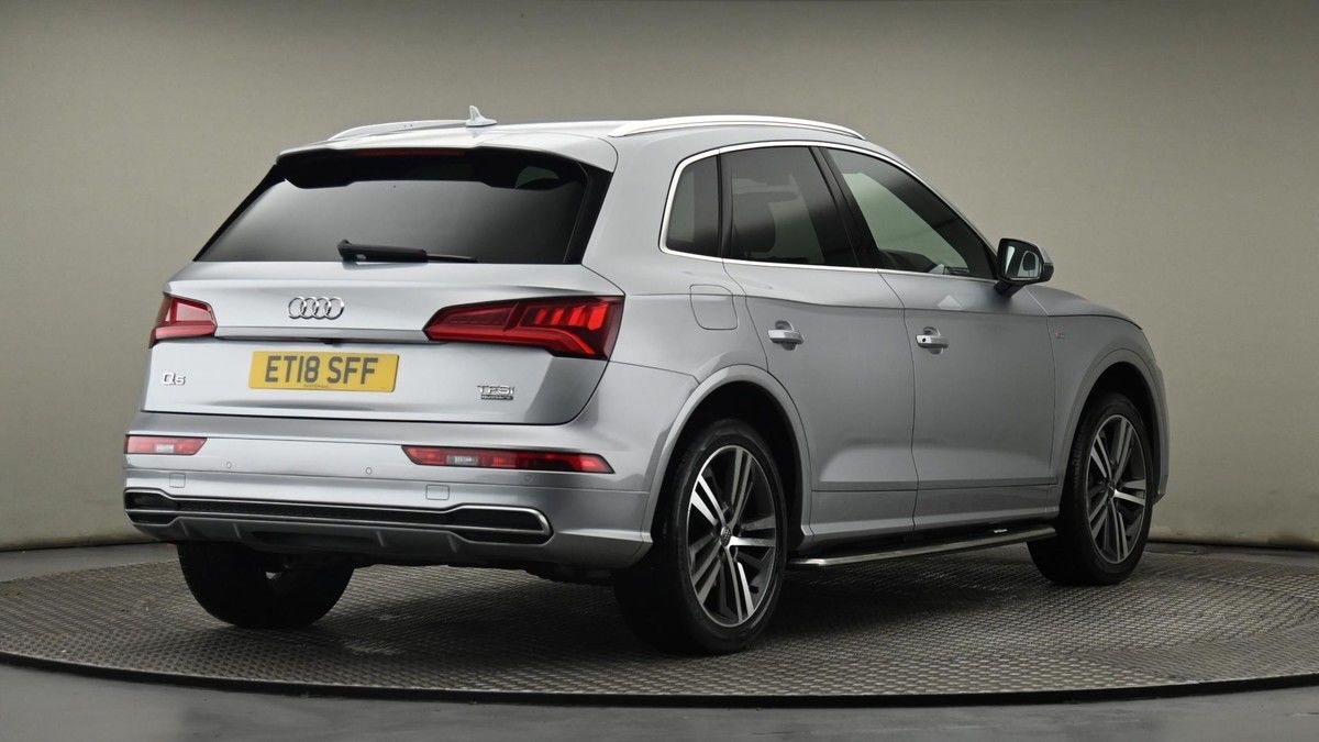 Audi Q5 Image 25