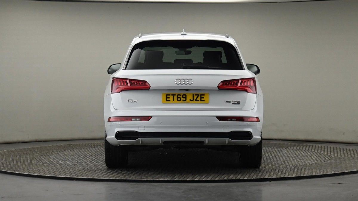 Audi Q5 Image 25