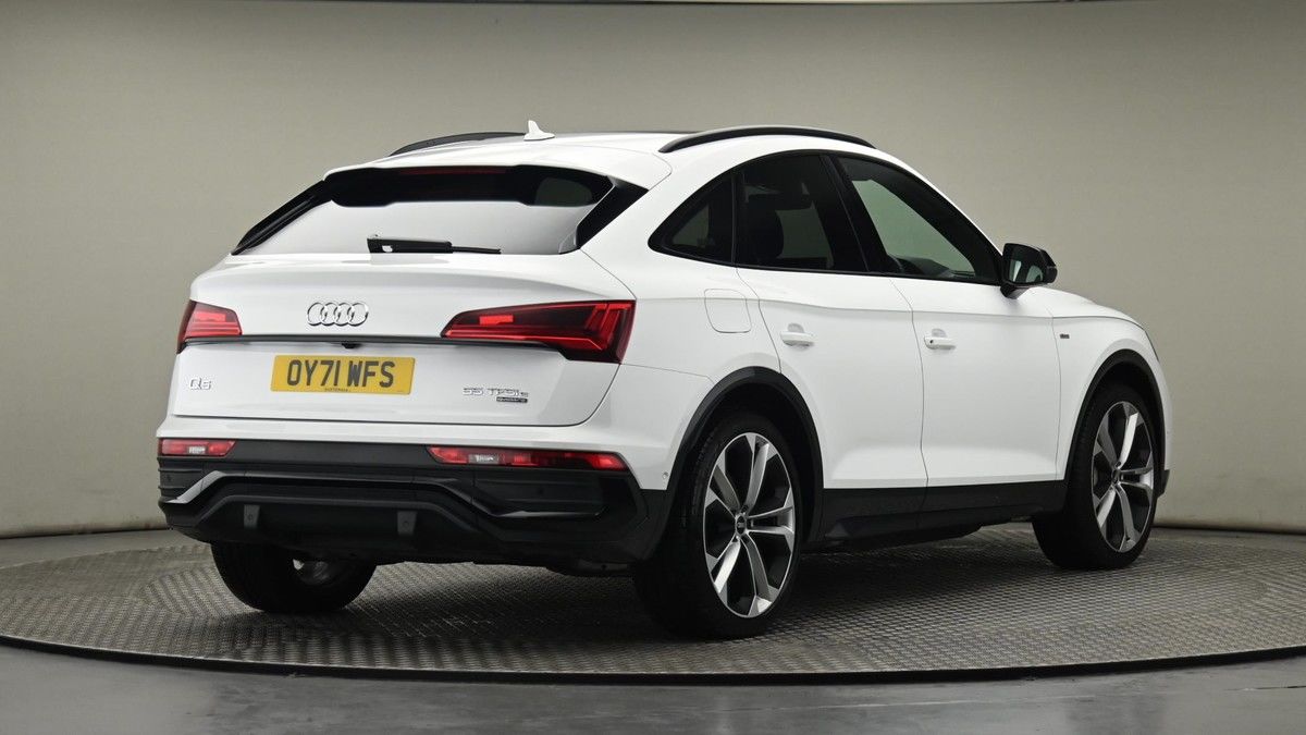 More views of Audi Q5