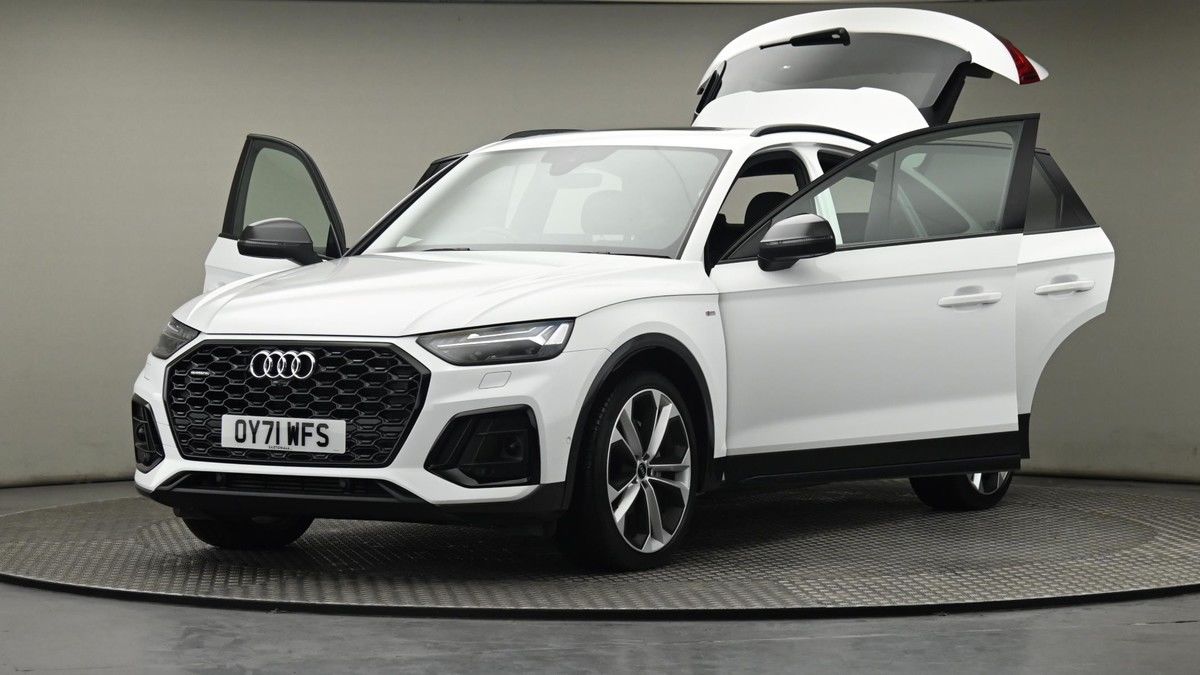 More views of Audi Q5