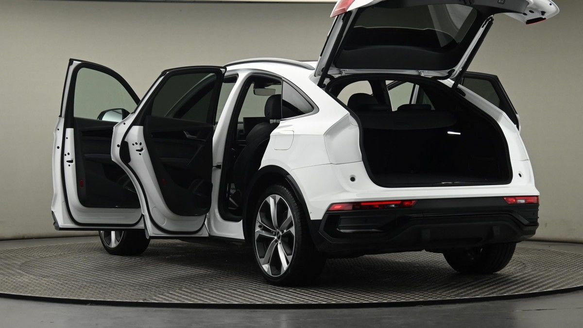 Audi Q5 Image 29