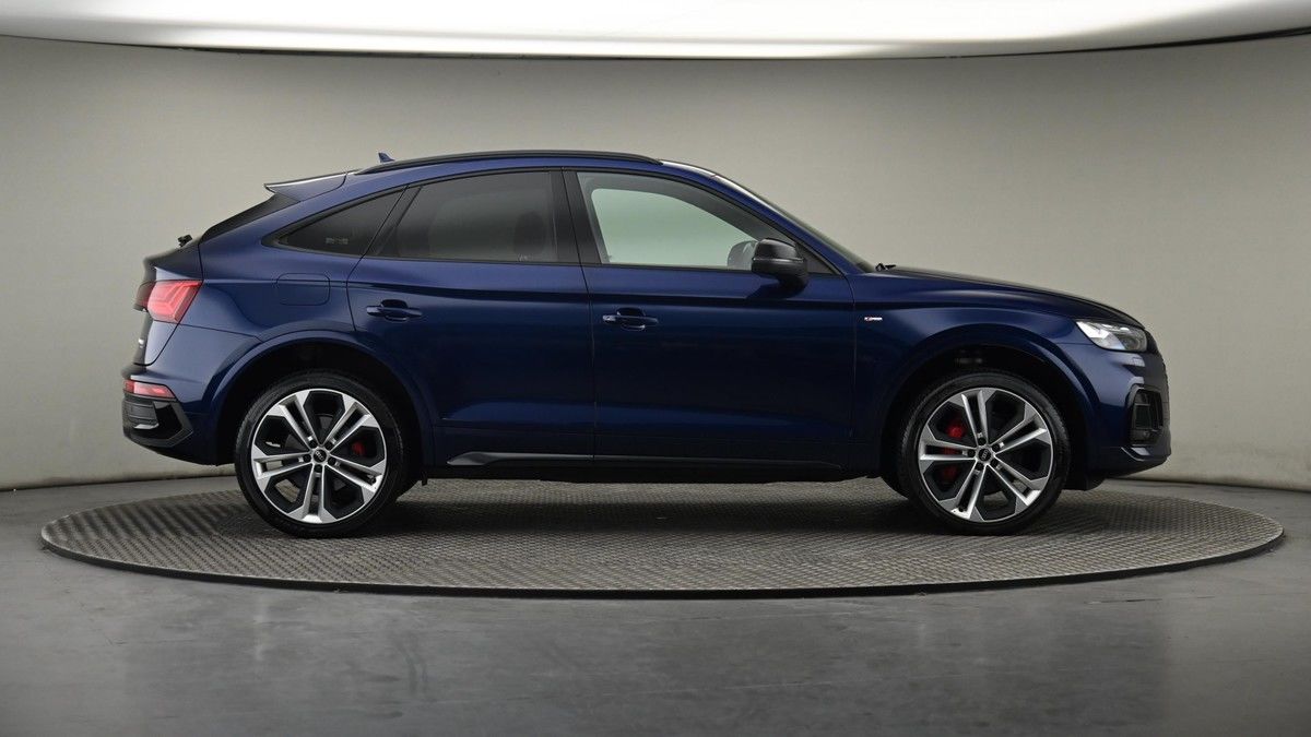 More views of Audi Q5