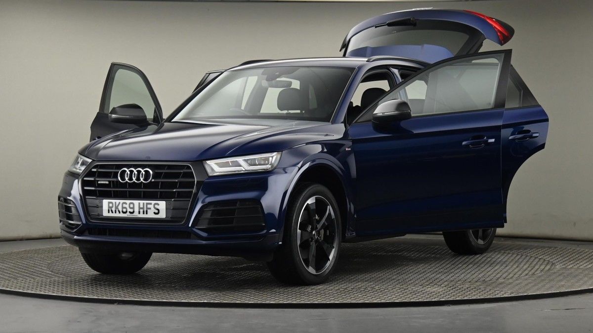 More views of Audi Q5