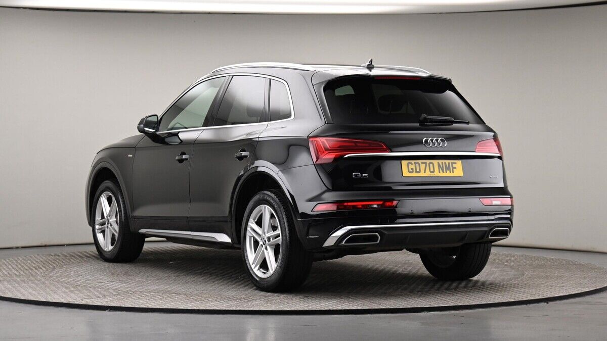 Audi Q5 Image 24