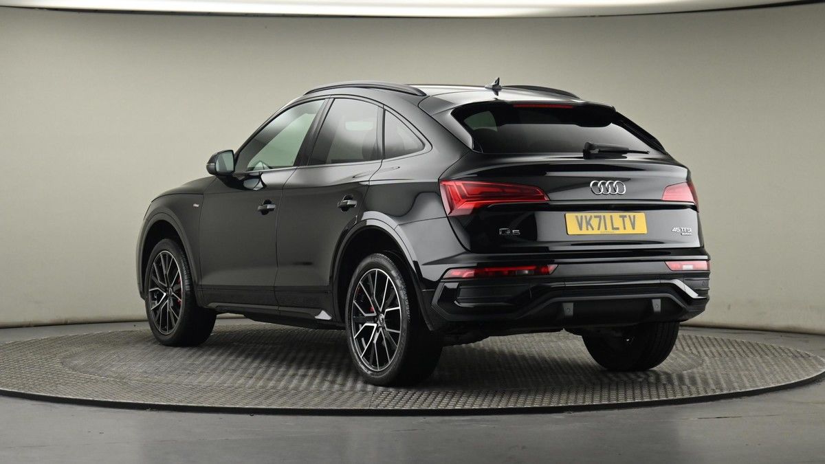 Audi Q5 Image 24