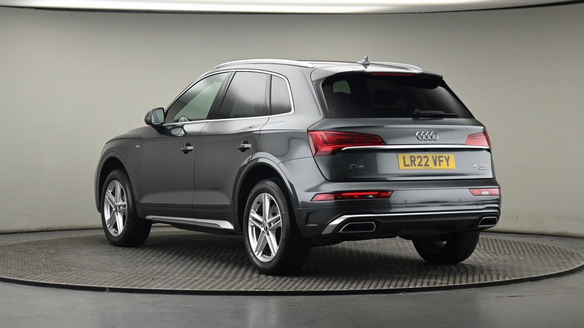 More views of Audi Q5