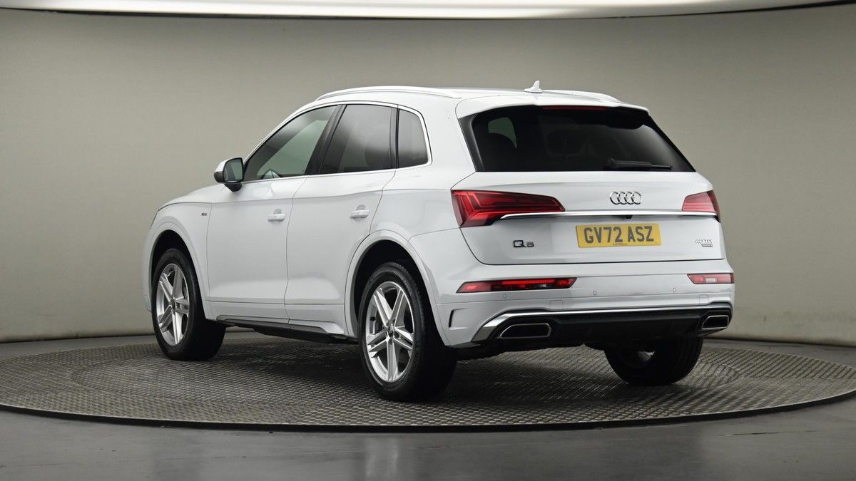 More views of Audi Q5