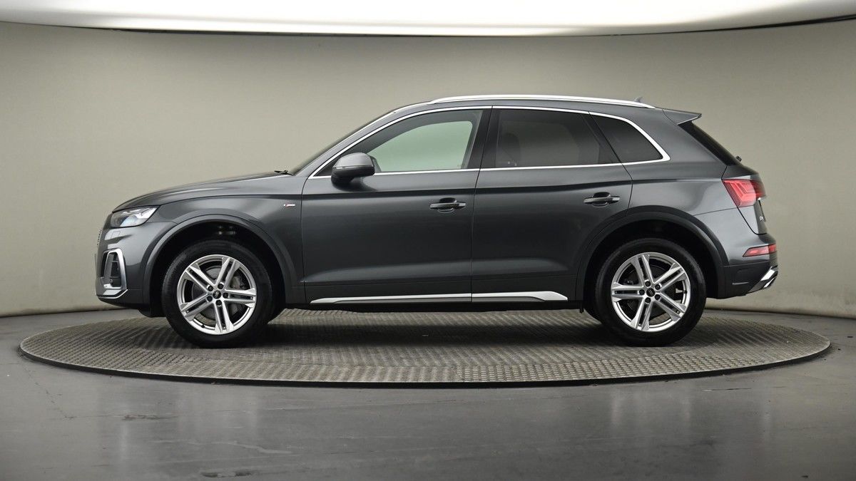 Audi Q5 Image 23