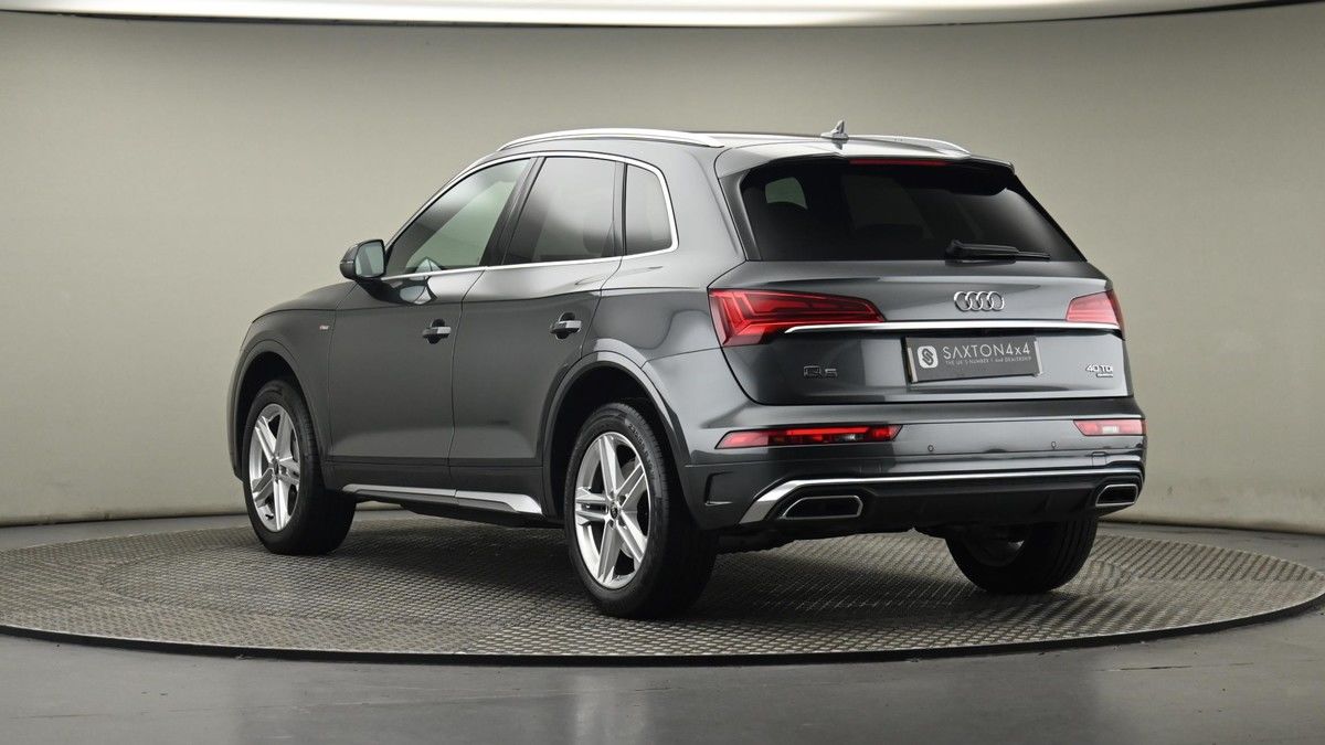 Audi Q5 Image 24