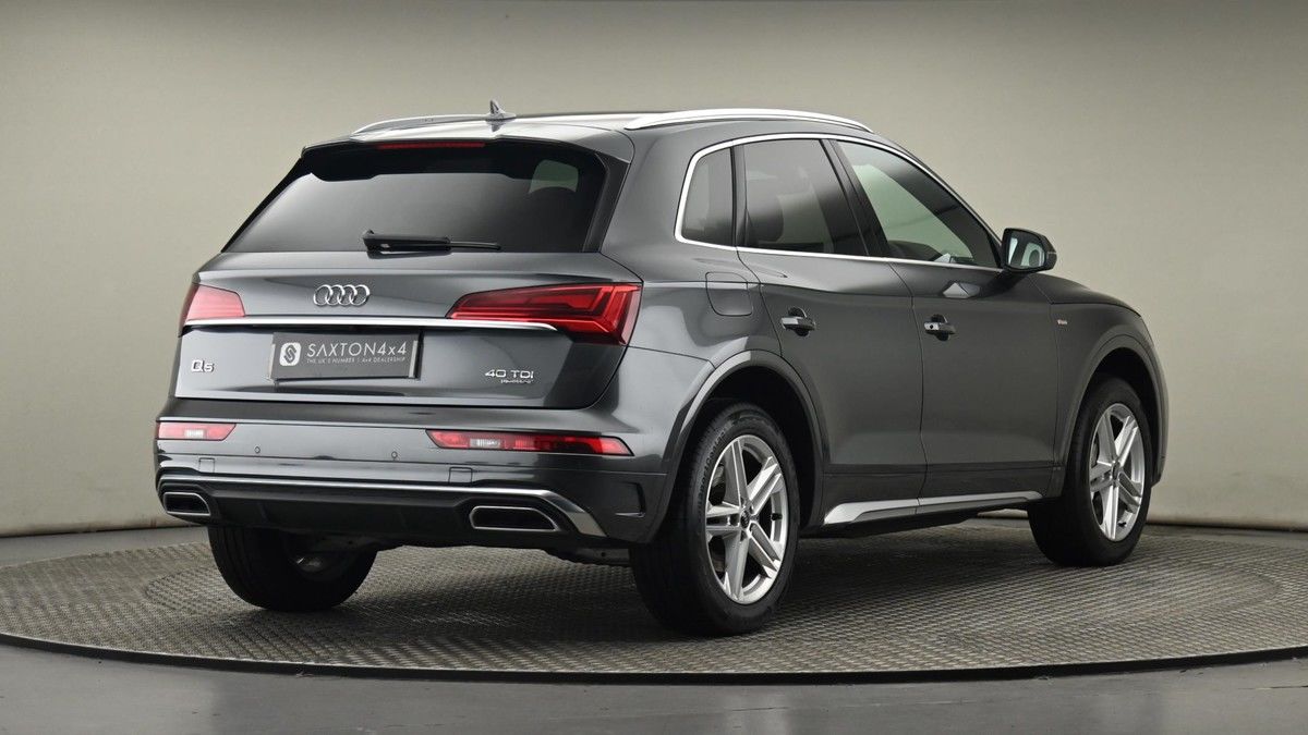 Audi Q5 Image 26