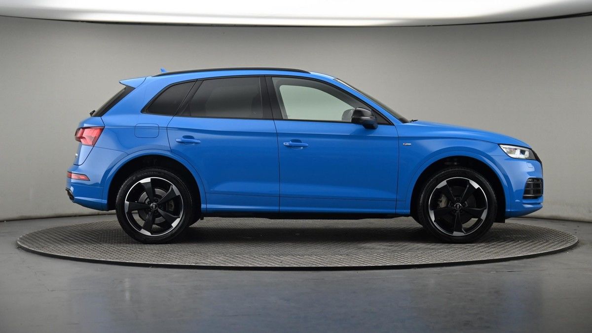 More views of Audi Q5