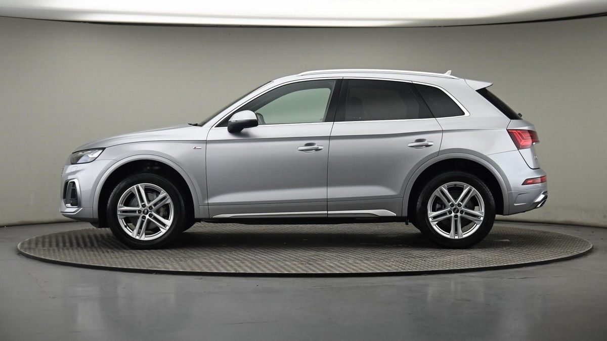 Audi Q5 Image 23