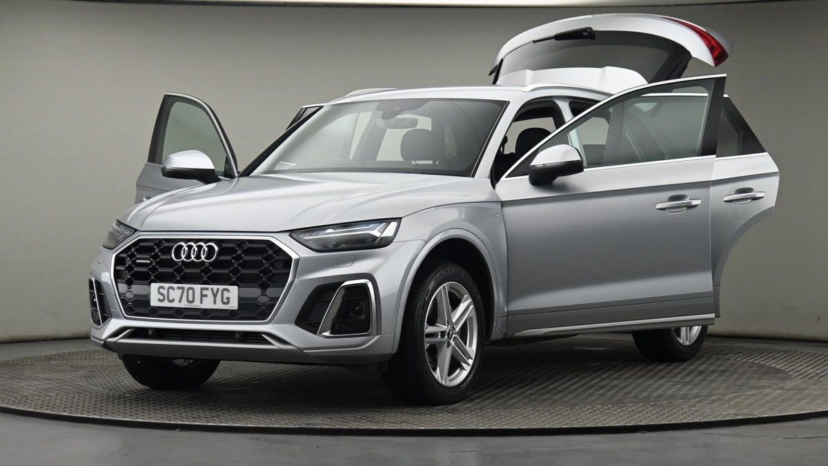 More views of Audi Q5