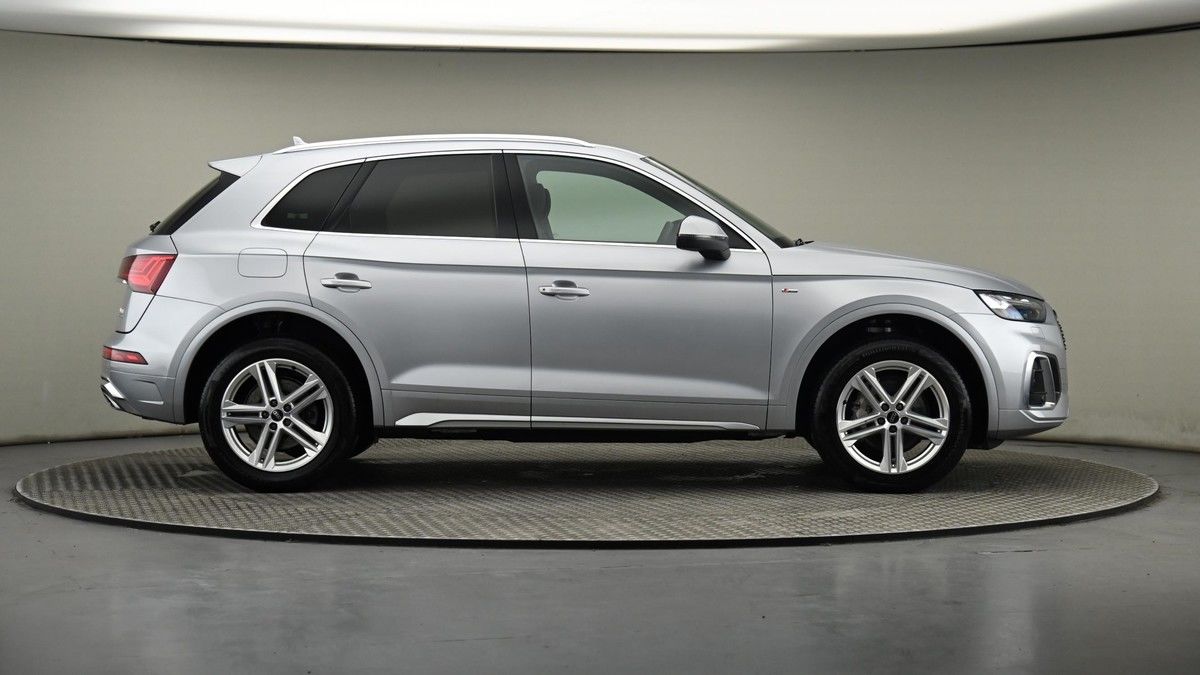 Audi Q5 Image 26