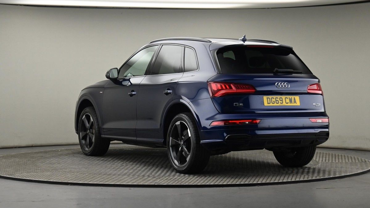 Audi Q5 Image 24
