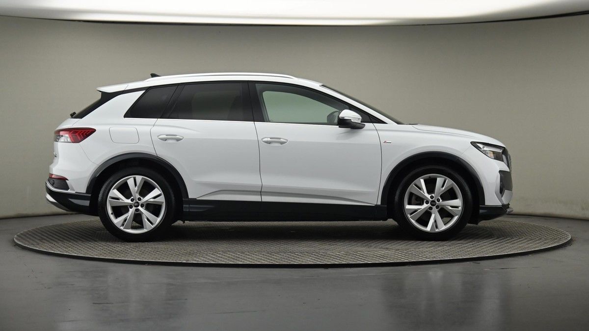 Audi Q4 e-tron Image 27