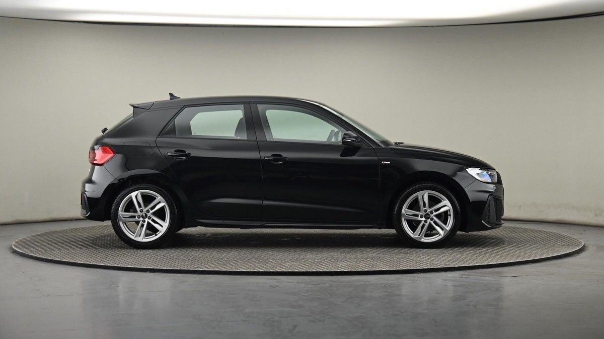 More views of Audi A1