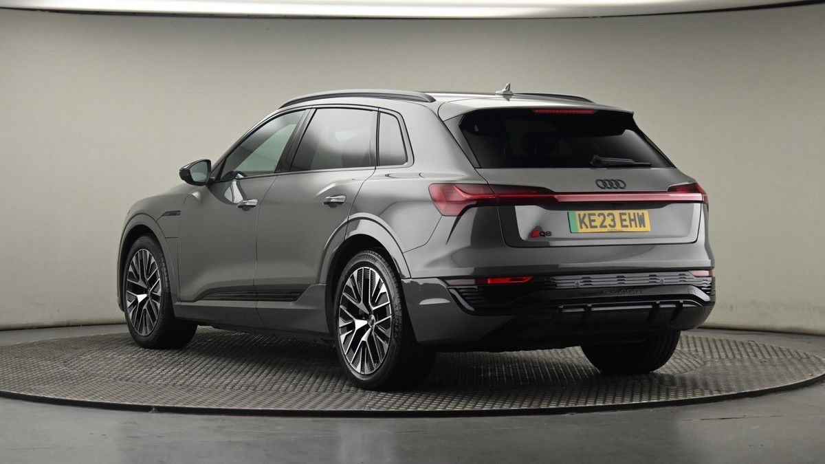 Audi Q8 e-tron Image 24