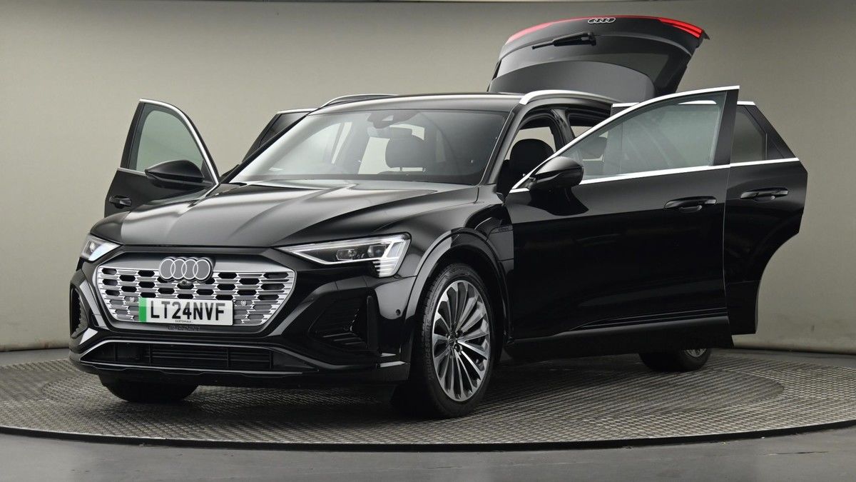 Audi Q8 e-tron Image 28