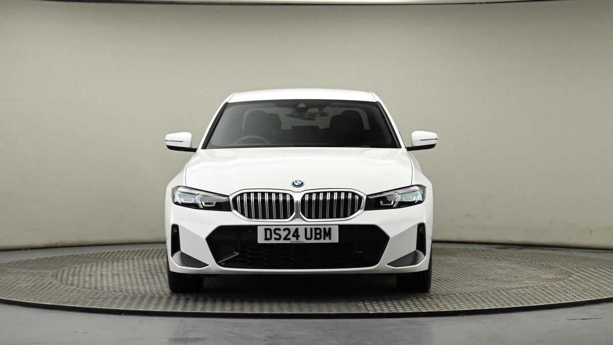 BMW 3 Series Image 21