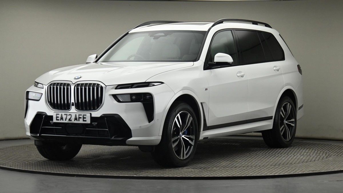 More views of BMW X7