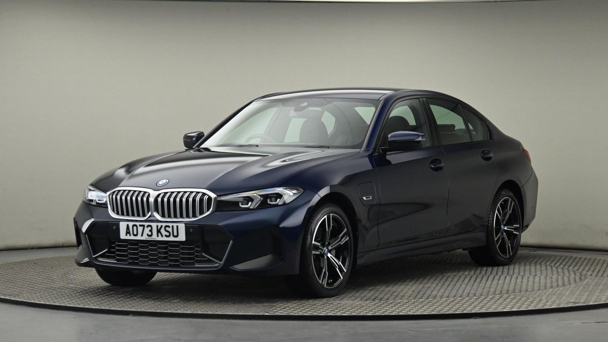 BMW 3 Series Image 24