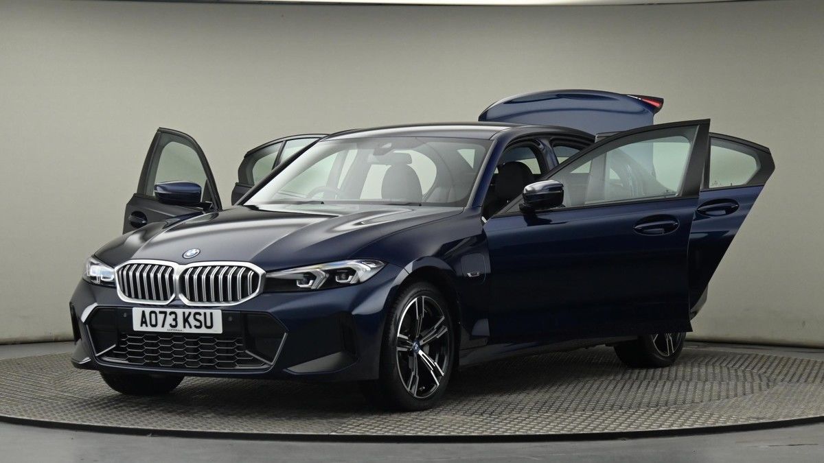 BMW 3 Series Image 30