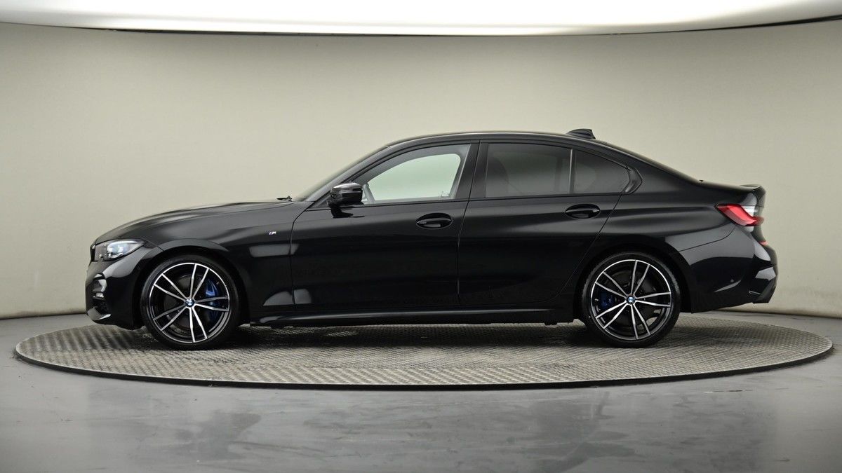 BMW 3 Series Image 27