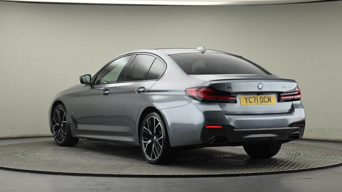 BMW 5 Series Image 23