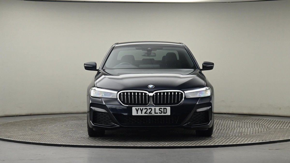 BMW 5 Series Image 21