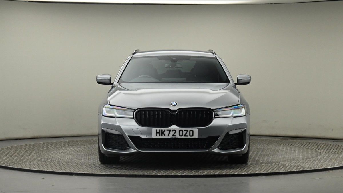 BMW 5 Series Image 21