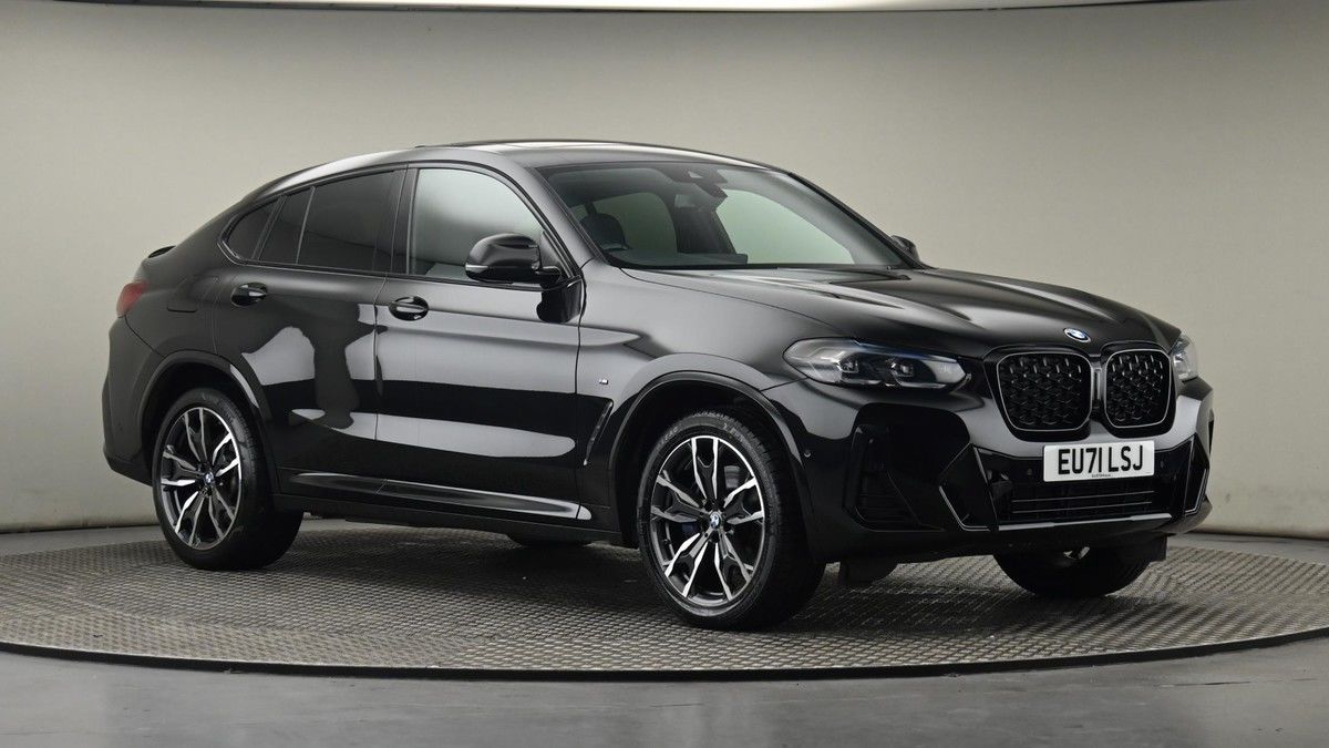 More views of BMW X4