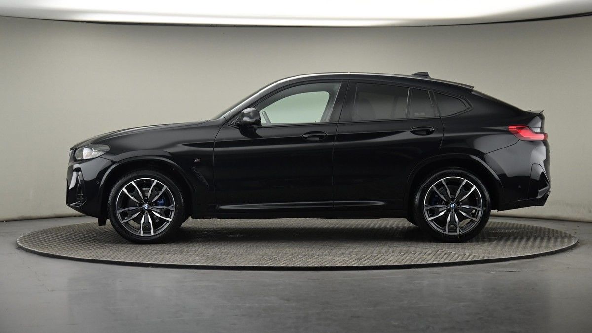 More views of BMW X4