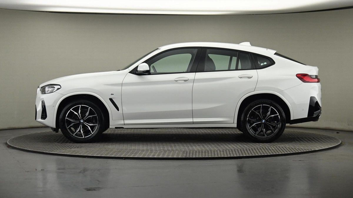 BMW X4 Image 23