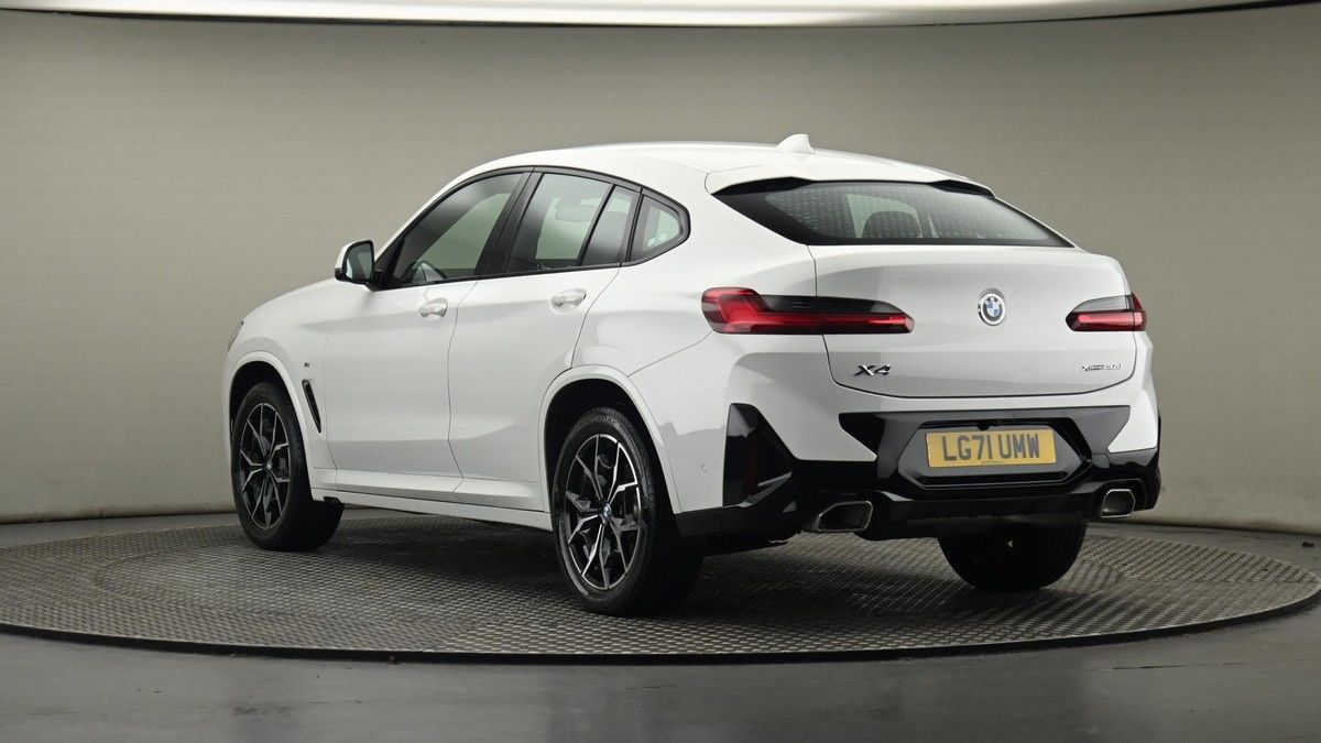 BMW X4 Image 24