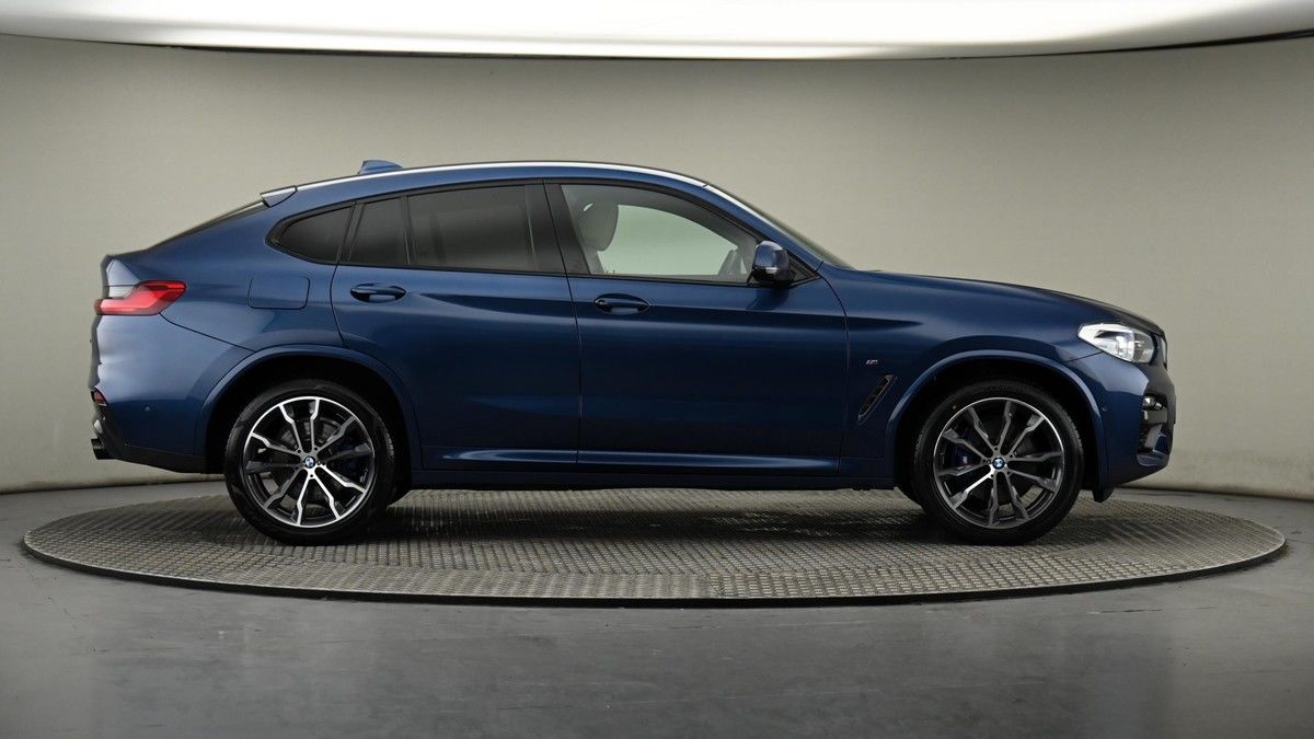 BMW X4 Image 26