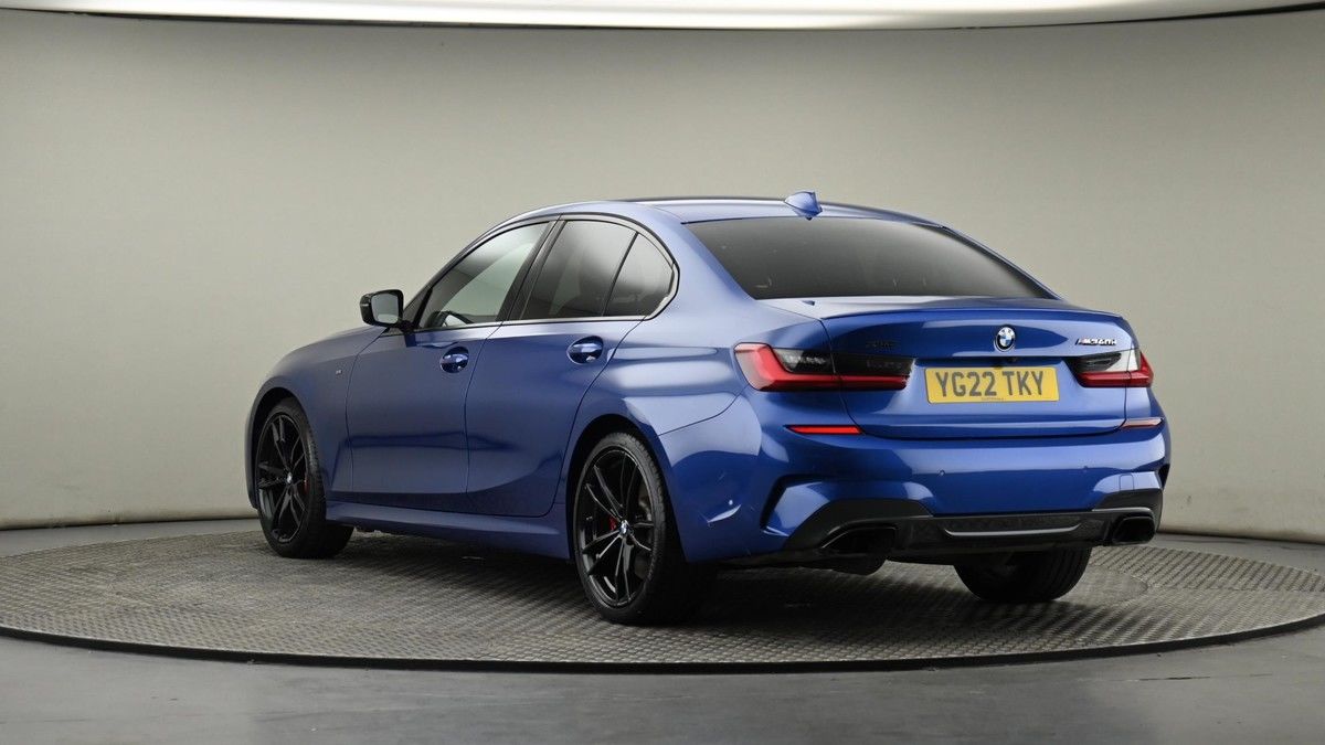 BMW 3 Series Image 24