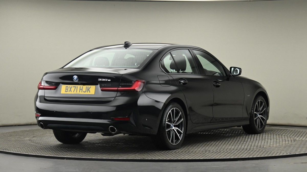 BMW 3 Series Image 25