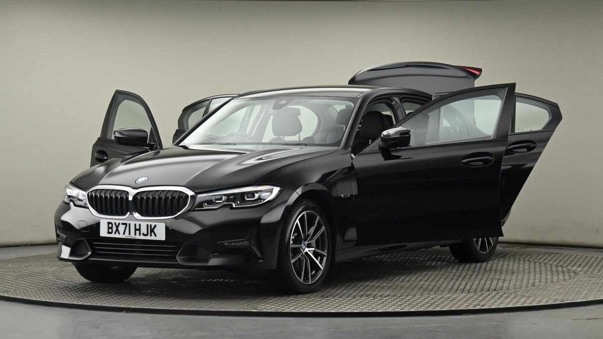 BMW 3 Series Image 27