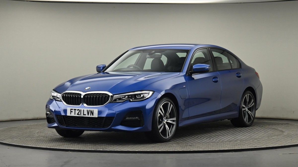 BMW 3 Series Image 22