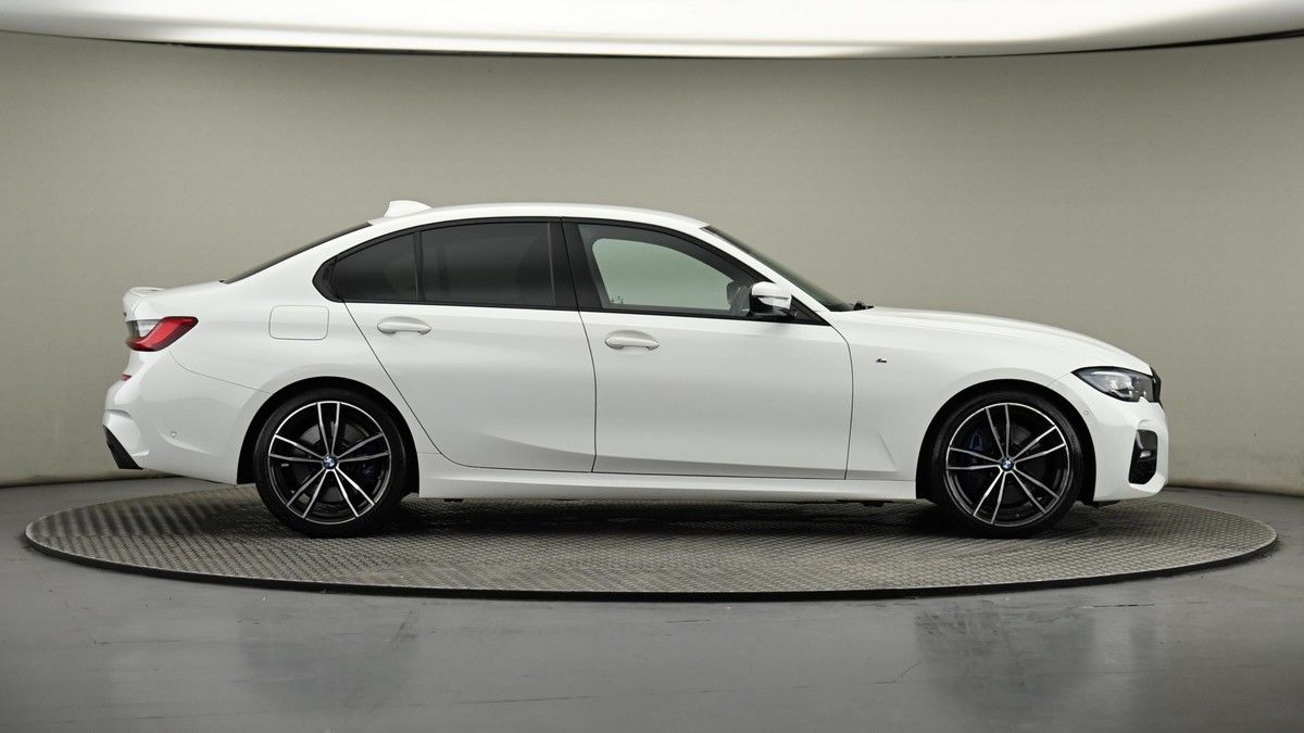 BMW 3 Series Image 27