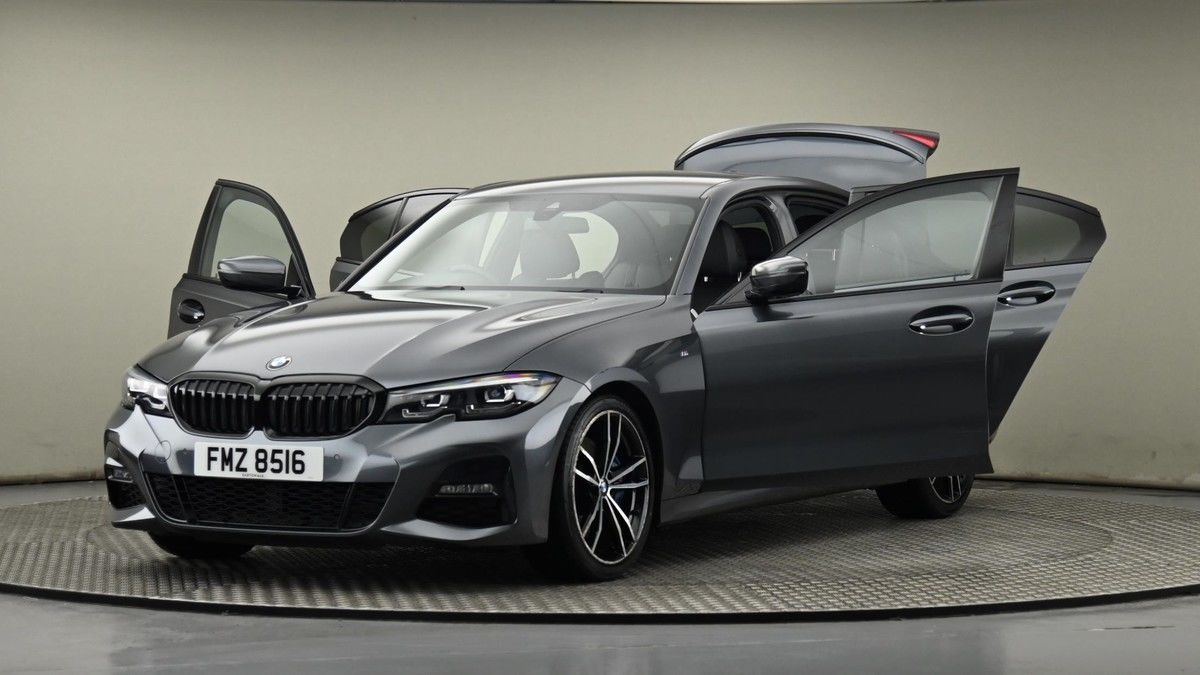 BMW 3 Series Image 27