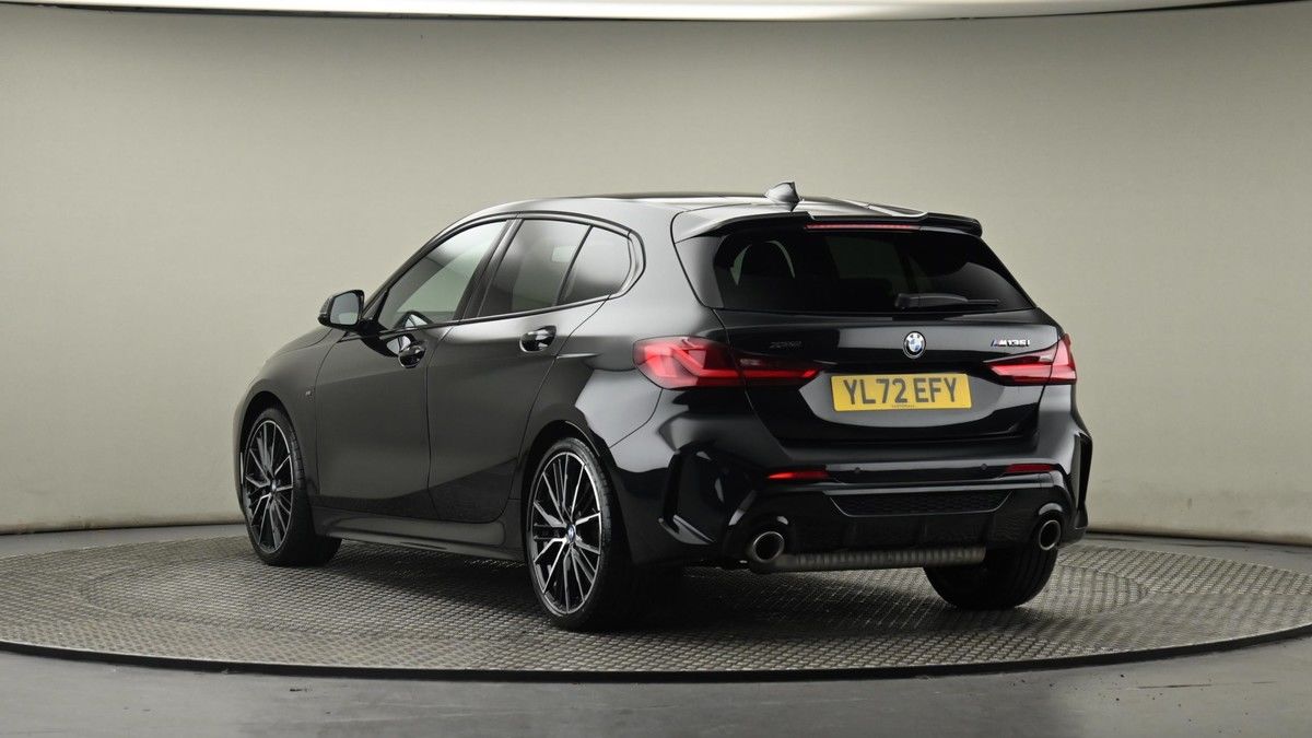 BMW 1 Series Image 24