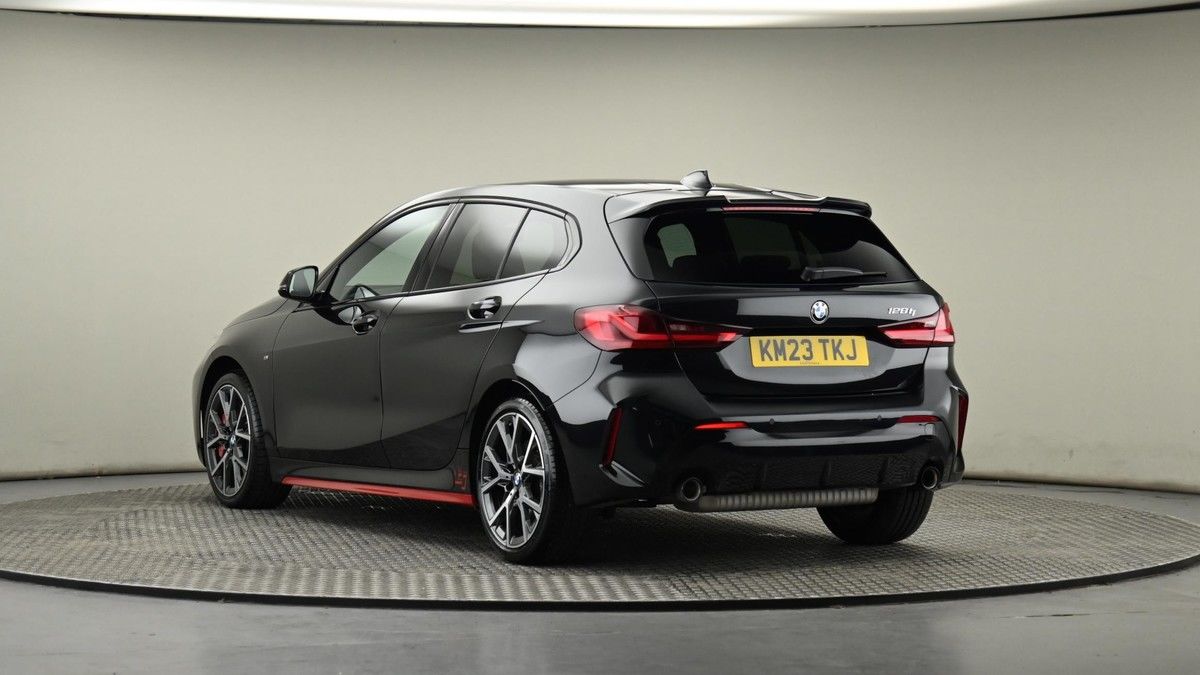 BMW 1 Series Image 23