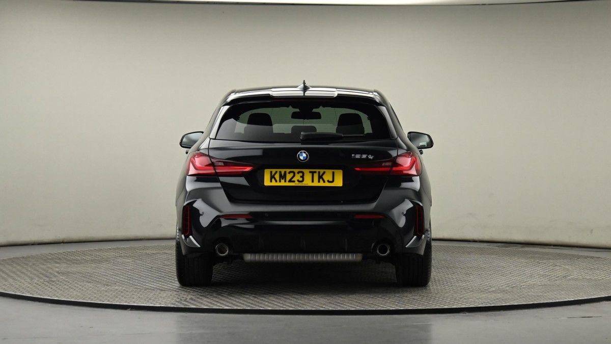 BMW 1 Series Image 24