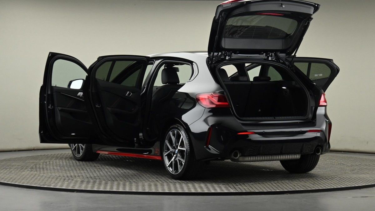 BMW 1 Series Image 28