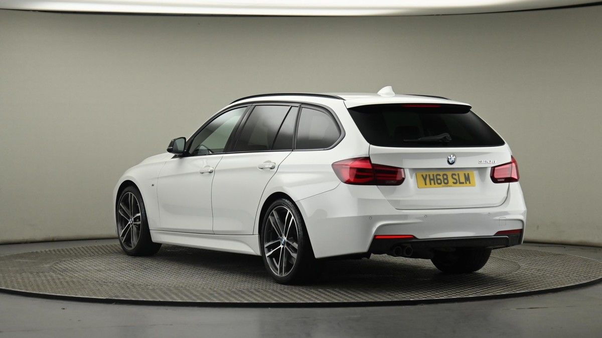 BMW 3 Series Image 24