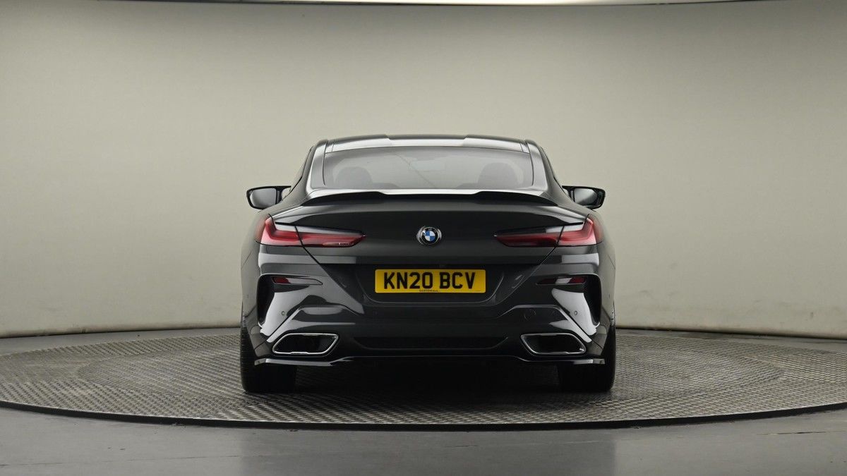 BMW 8 Series Image 25